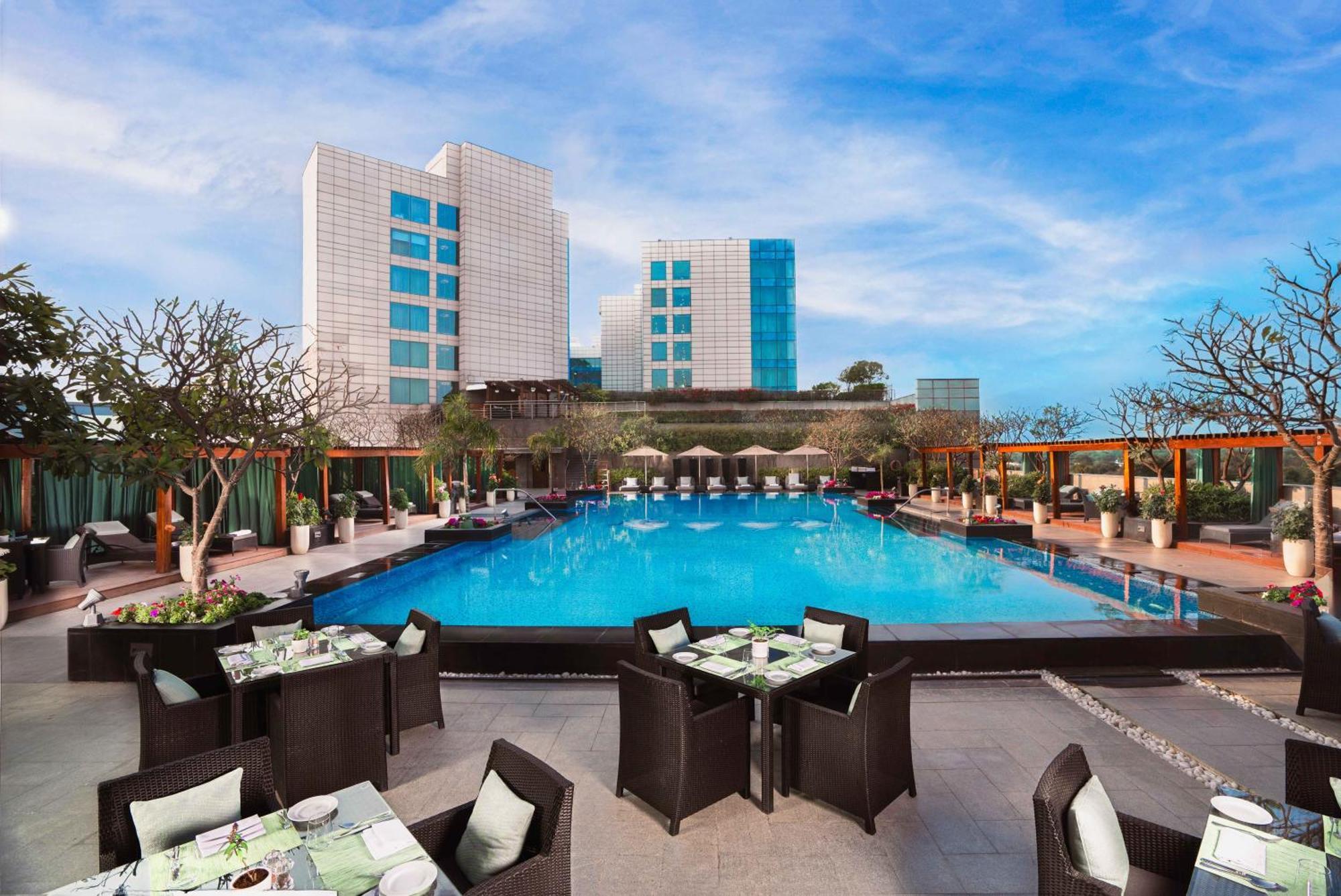 เดอะ ลีลา แอมเบียนซ์ โฮเต็ล แอนด์ เรสซิเดนซ์ คุรุคราม Hotel คูร์เคาน์ ภายนอก รูปภาพ The Park, New Delhi